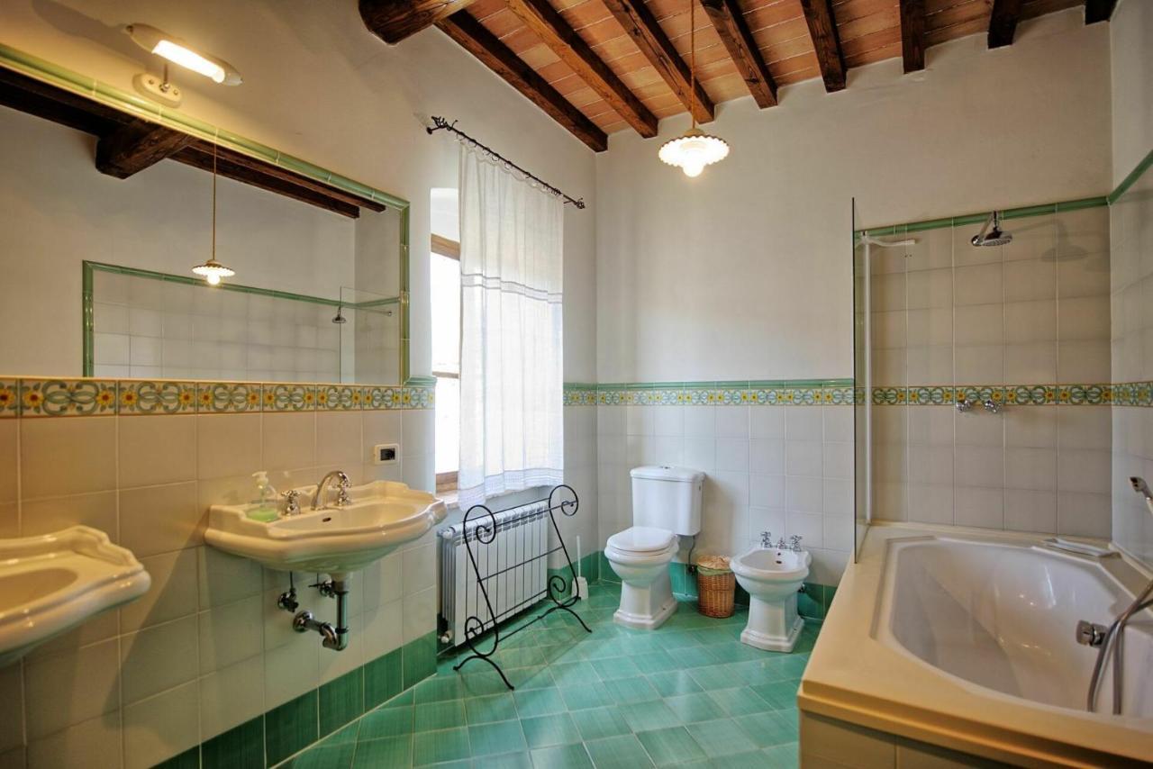 Villa Capolona By Posarellivillas Calbenzano Exterior foto