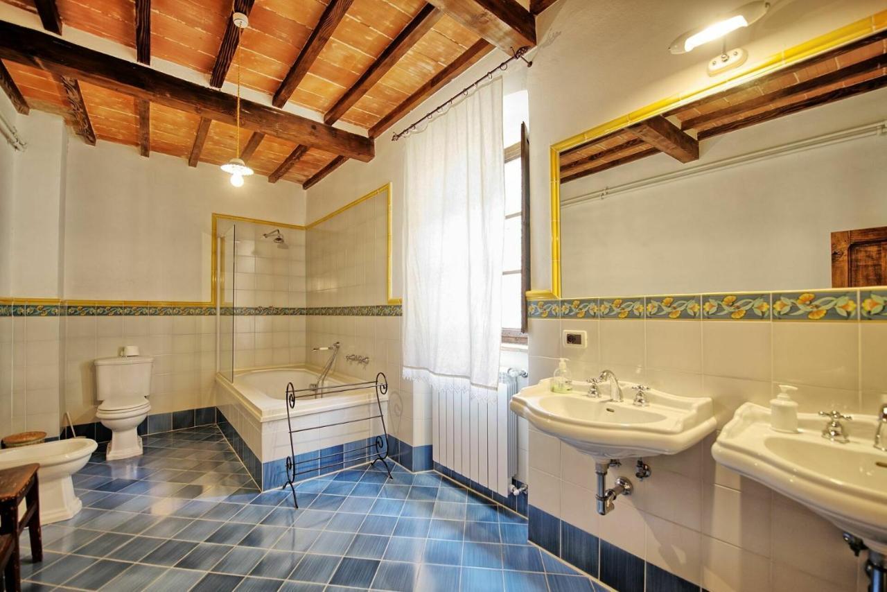 Villa Capolona By Posarellivillas Calbenzano Exterior foto